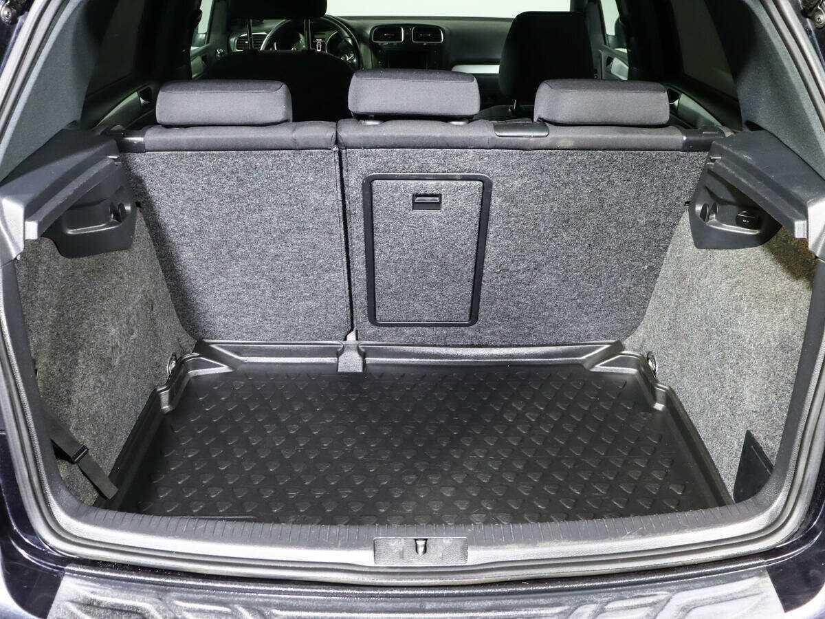 Volkswagen Golf с пробегом — 2009 год. Фото: #15