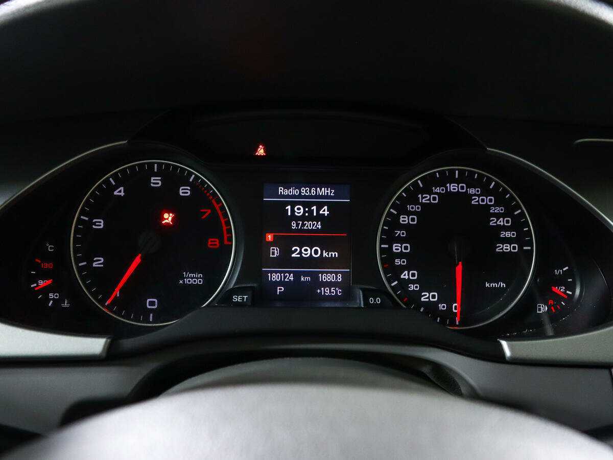 Audi A4 с пробегом — 2011 год. Фото: #8