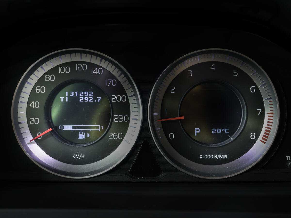 Volvo S60 с пробегом — 2011 год. Фото: #6