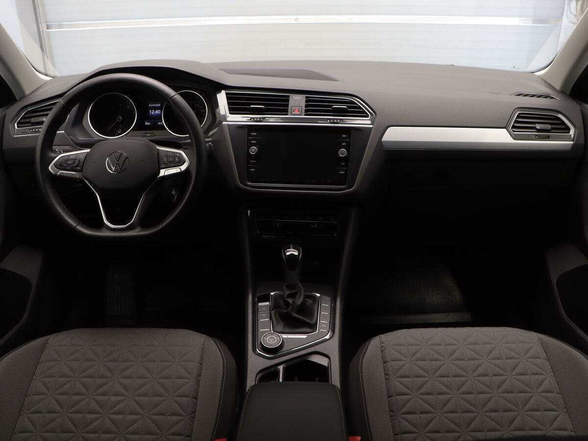 Volkswagen Tiguan с пробегом — 2022 год. Фото: #8