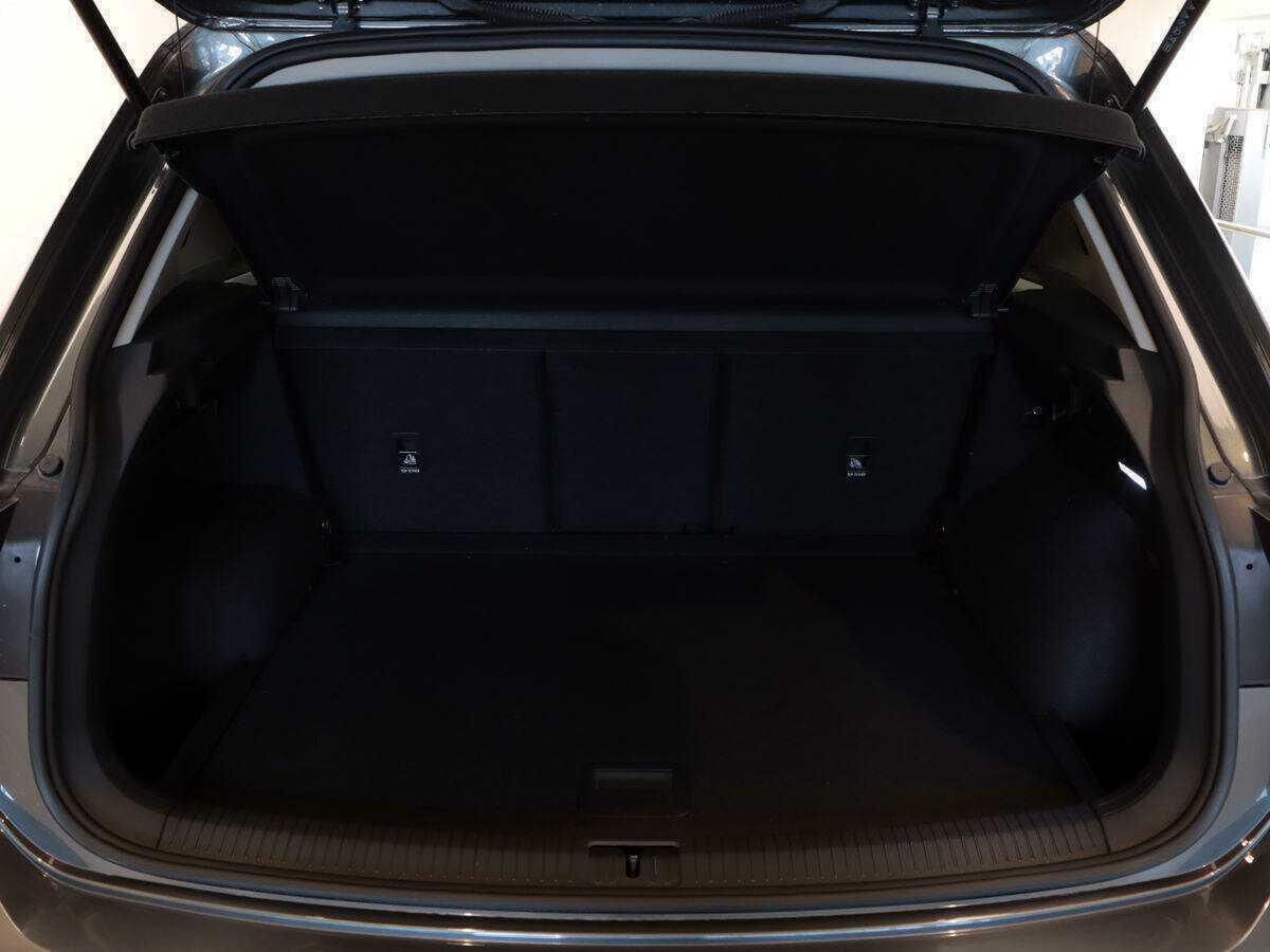 Volkswagen Tiguan с пробегом — 2022 год. Фото: #9