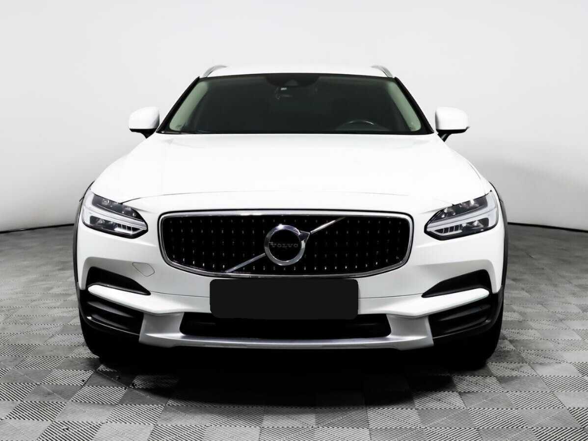 Volvo V90 Cross Country с пробегом — 2019 год. Фото: #1