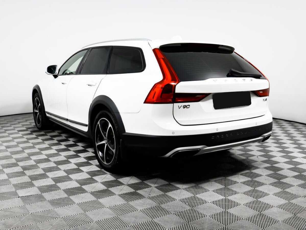 Volvo V90 Cross Country с пробегом — 2019 год. Фото: #6
