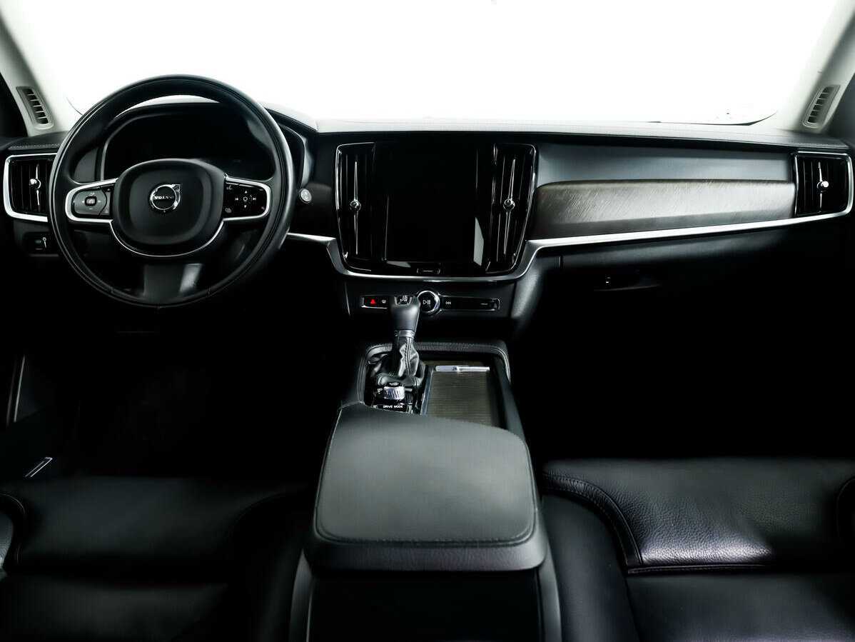 Volvo V90 Cross Country с пробегом — 2019 год. Фото: #10