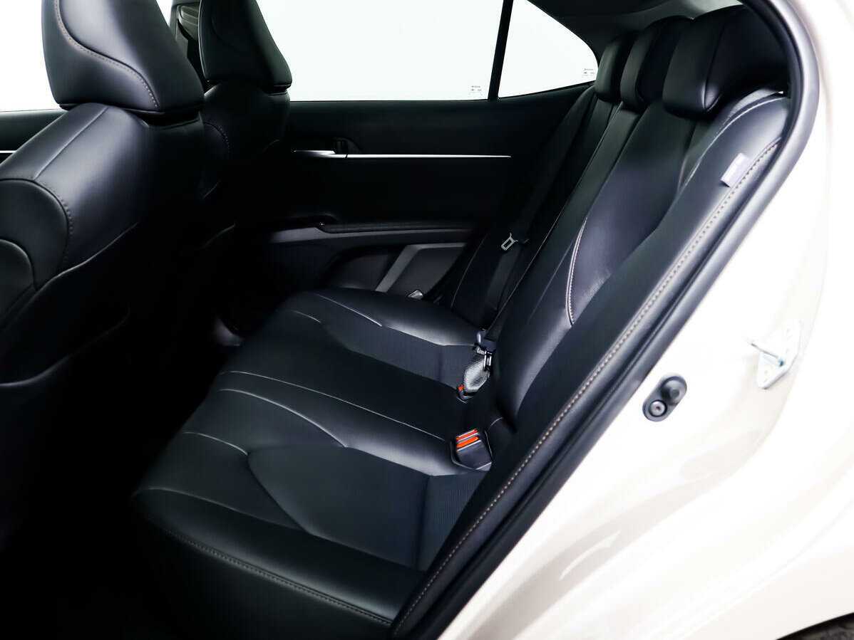 Toyota Camry с пробегом — 2022 год. Фото: #11