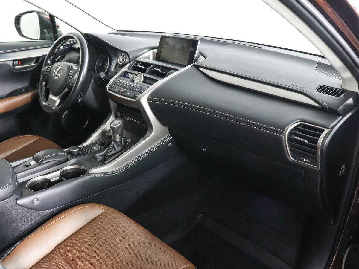 Lexus NX с пробегом — 2016 год. Фото: #9
