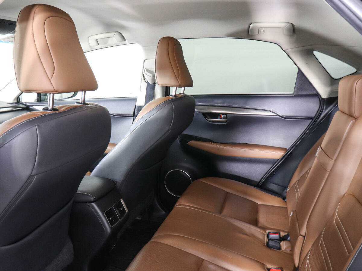 Lexus NX с пробегом — 2016 год. Фото: #11