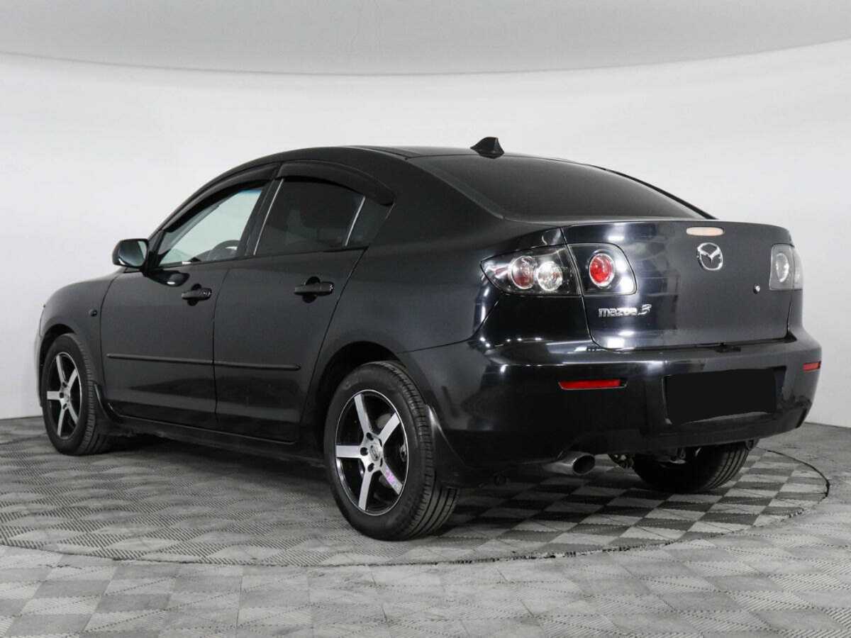 Mazda 3 с пробегом — 2007 год. Фото: #6