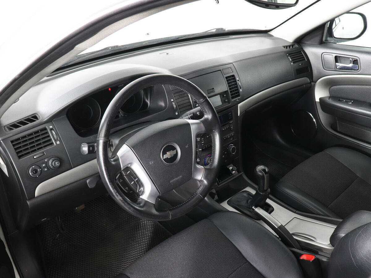 Chevrolet Epica с пробегом — 2011 год. Фото: #4