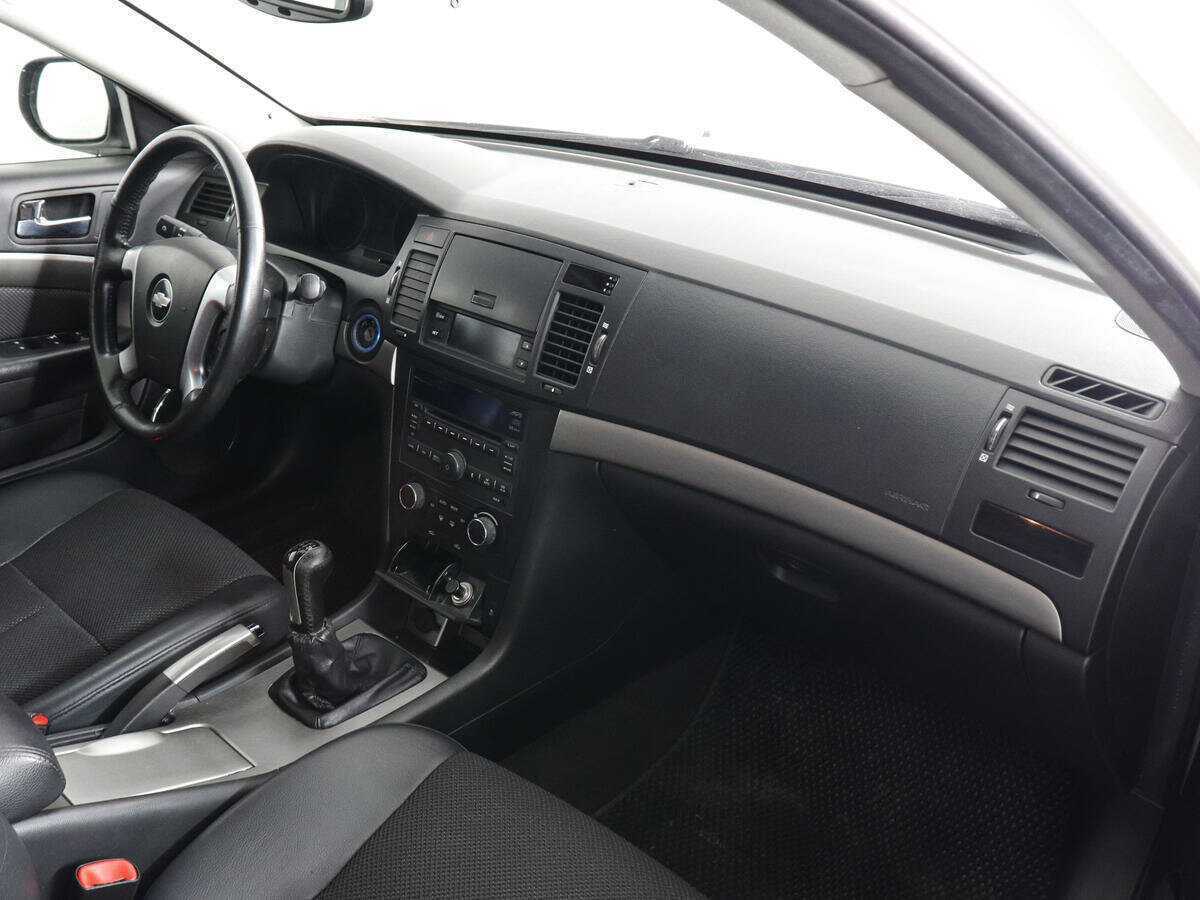 Chevrolet Epica с пробегом — 2011 год. Фото: #5