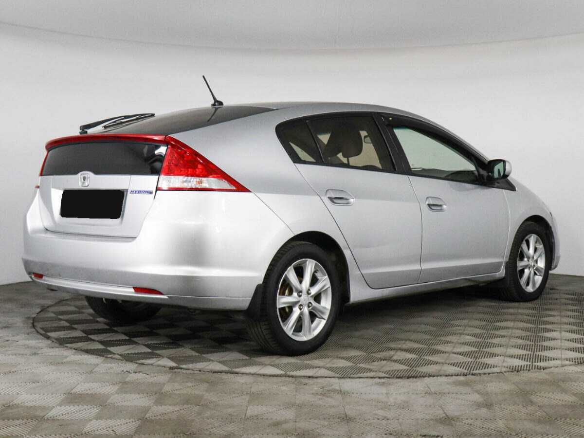 Honda Insight с пробегом — 2010 год. Фото: #4
