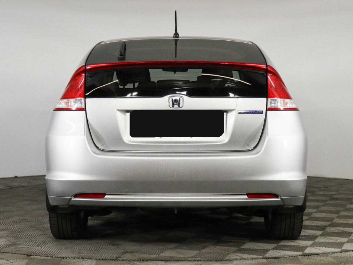 Honda Insight с пробегом — 2010 год. Фото: #5