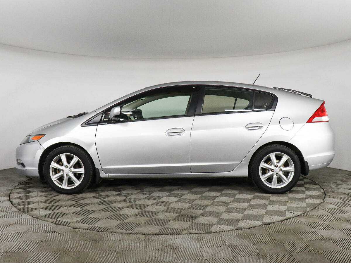Honda Insight с пробегом — 2010 год. Фото: #7