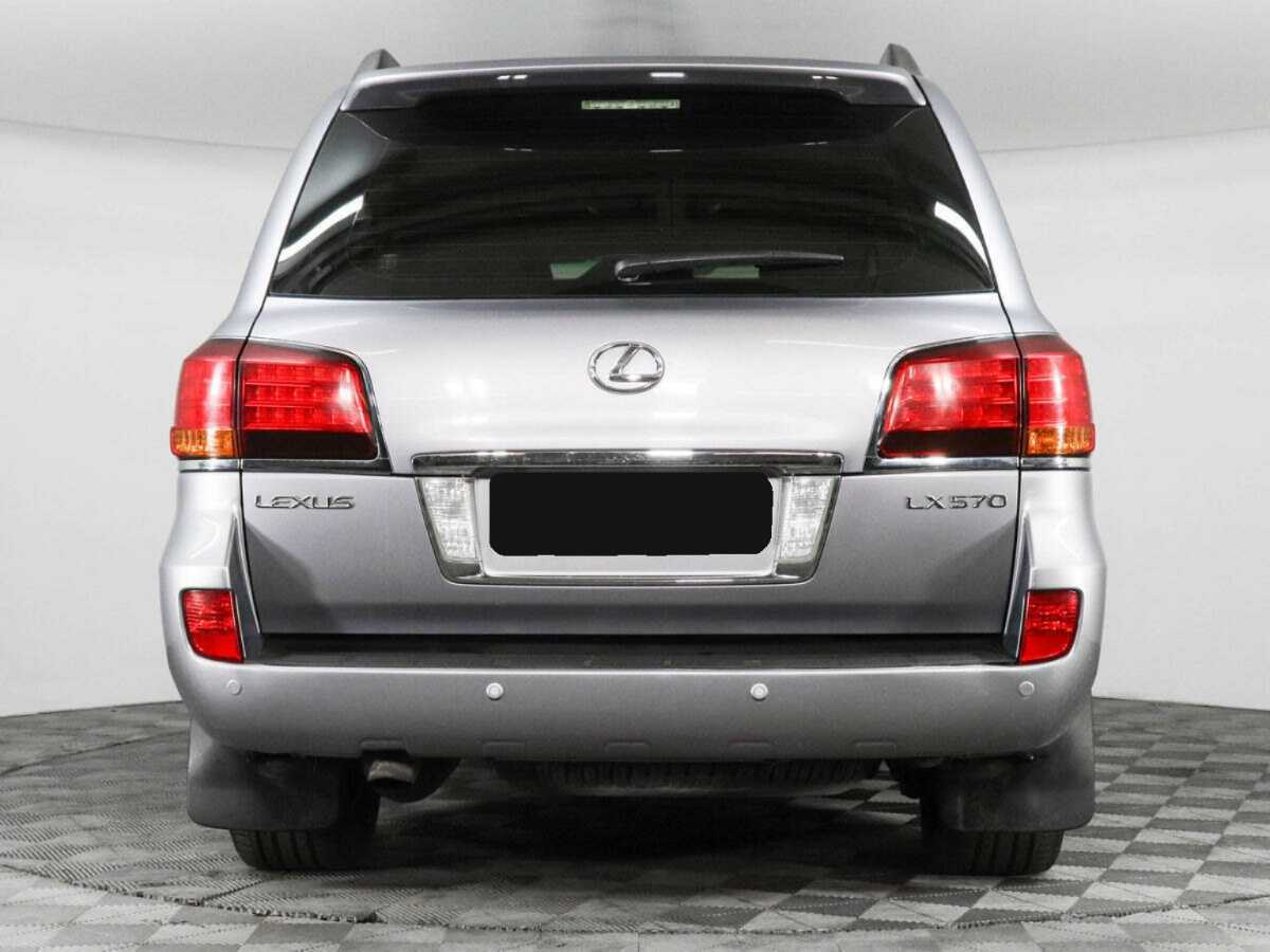 Lexus LX с пробегом — 2010 год. Фото: #5