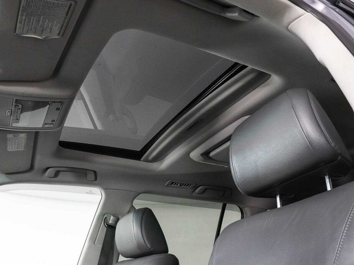 Lexus LX с пробегом — 2010 год. Фото: #14