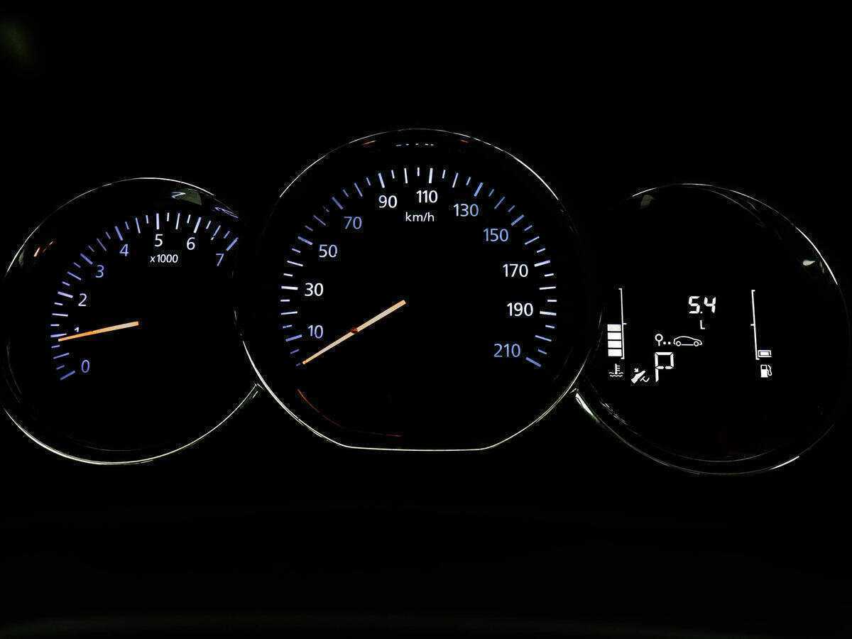 Renault Logan с пробегом — 2020 год. Фото: #10