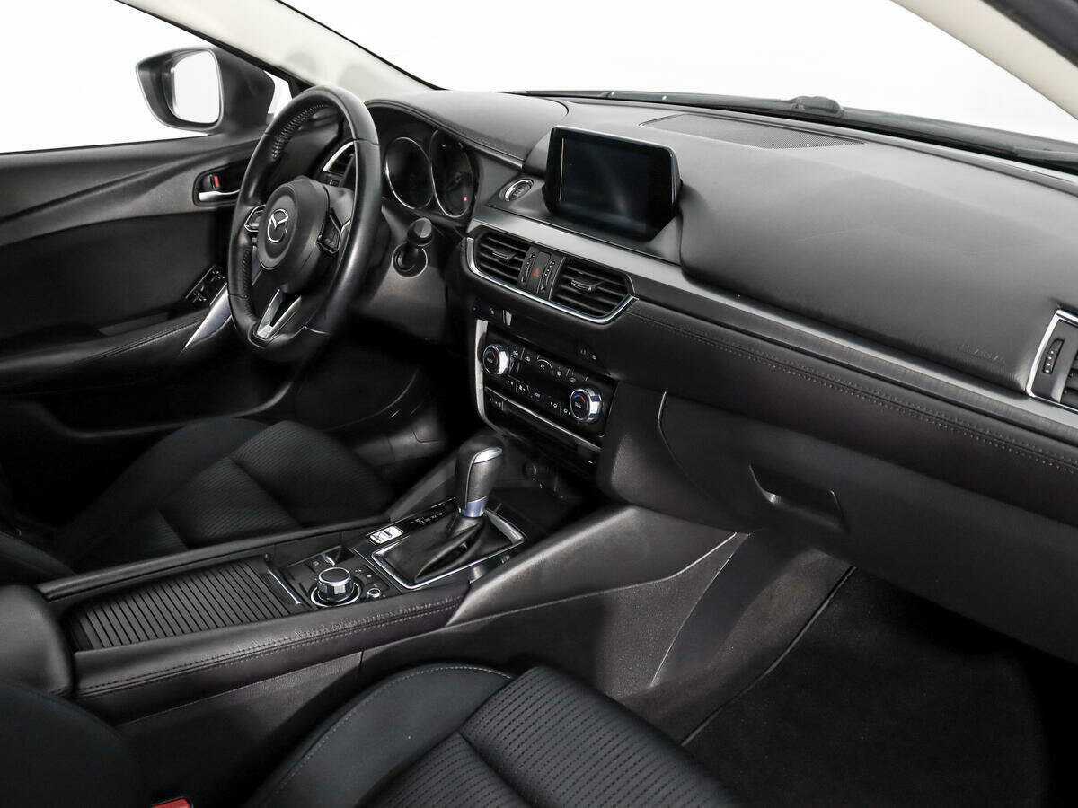 Mazda 6 с пробегом — 2016 год. Фото: #12