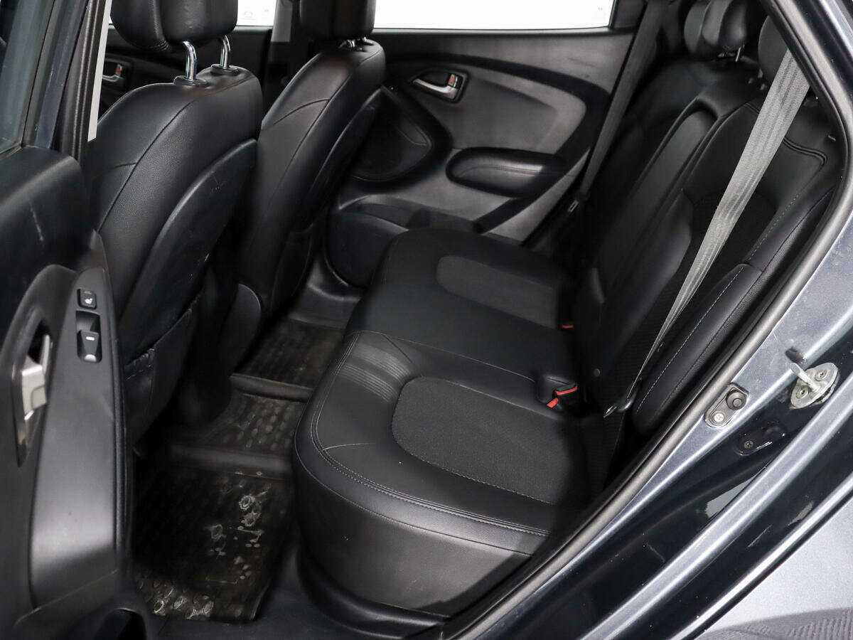 Hyundai ix35 с пробегом — 2010 год. Фото: #9