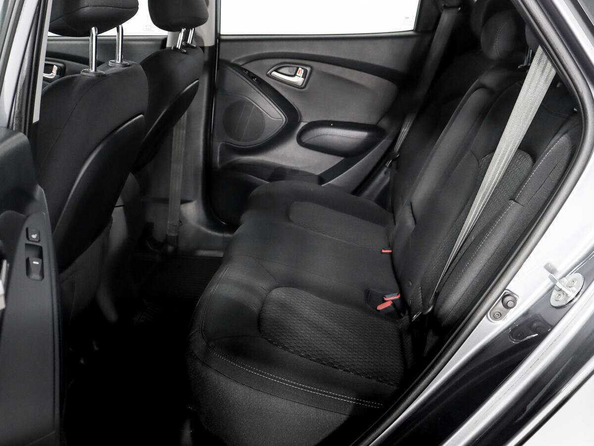 Hyundai ix35 с пробегом — 2012 год. Фото: #6