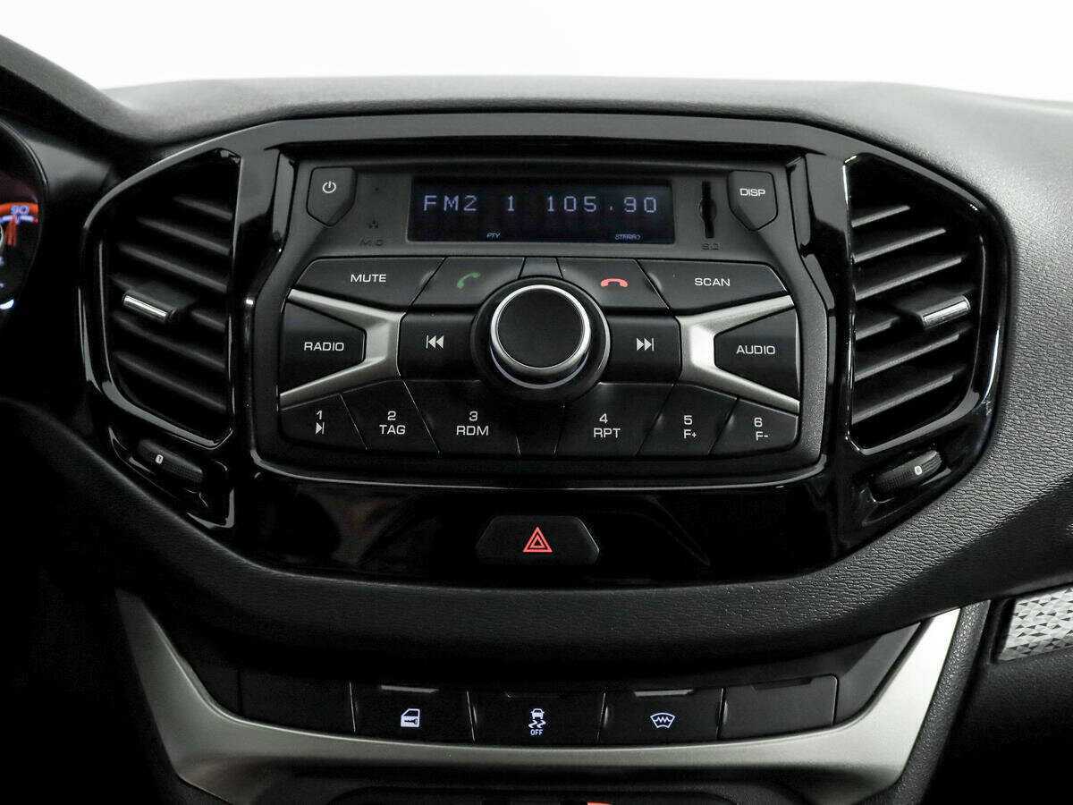 Lada (ВАЗ) Vesta с пробегом — 2021 год. Фото: #13