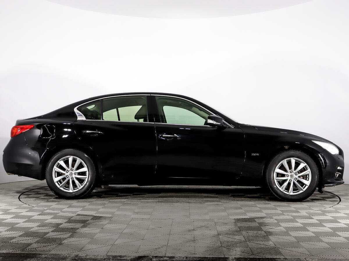 Infiniti Q50 с пробегом — 2015 год. Фото: #3