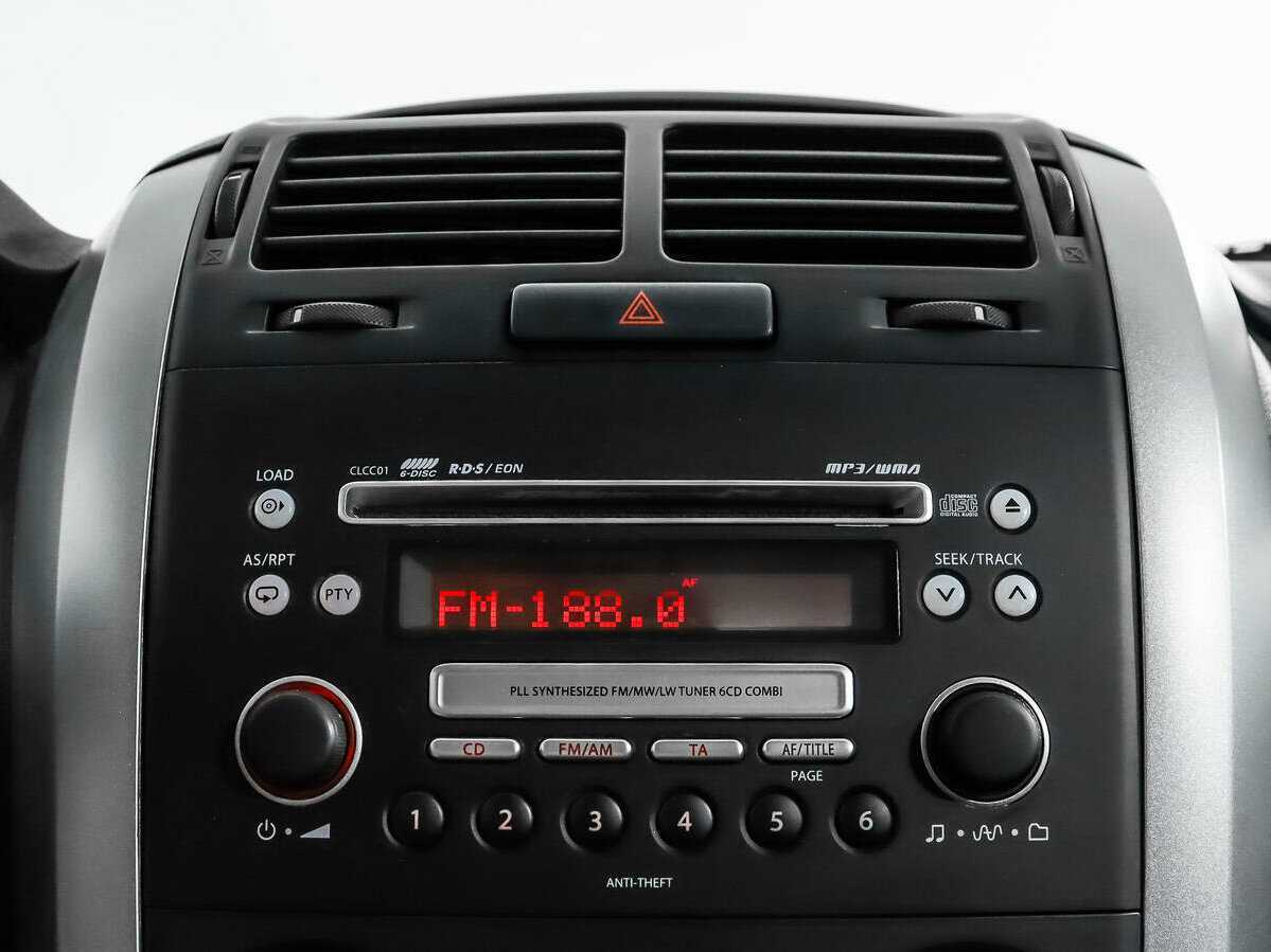 Suzuki Grand Vitara с пробегом — 2007 год. Фото: #12