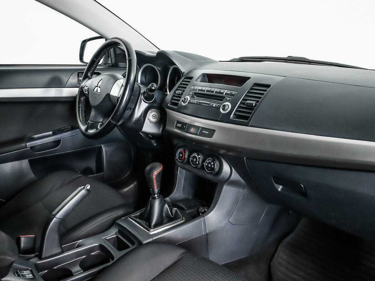 Mitsubishi Lancer с пробегом — 2008 год. Фото: #10