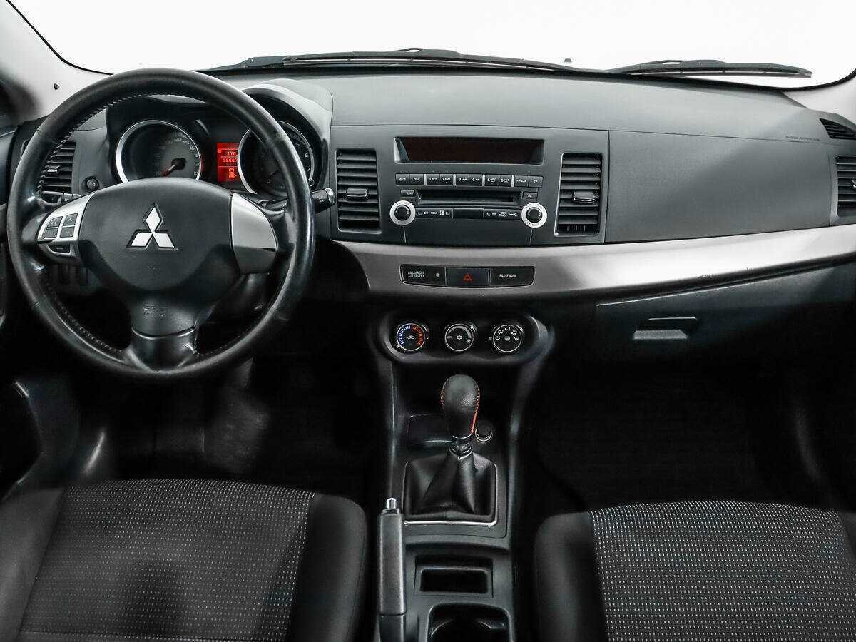 Mitsubishi Lancer с пробегом — 2008 год. Фото: #11