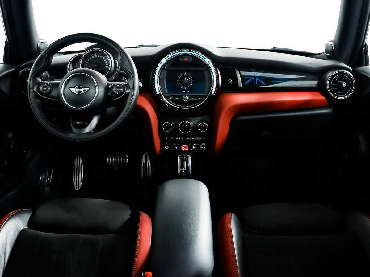 Mini Hatch с пробегом — 2018 год. Фото: #10