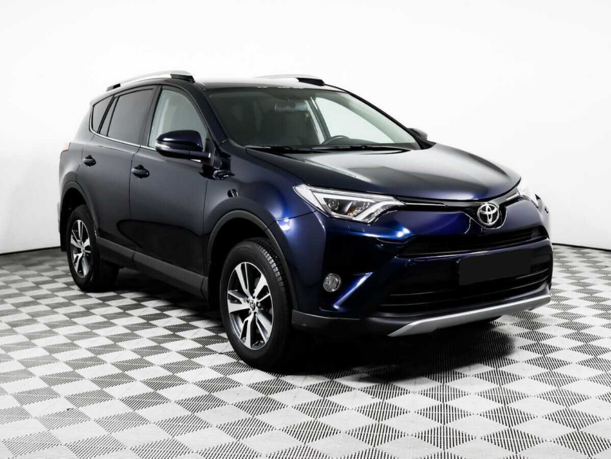 Toyota RAV4 с пробегом — 2018 год. Фото: #2