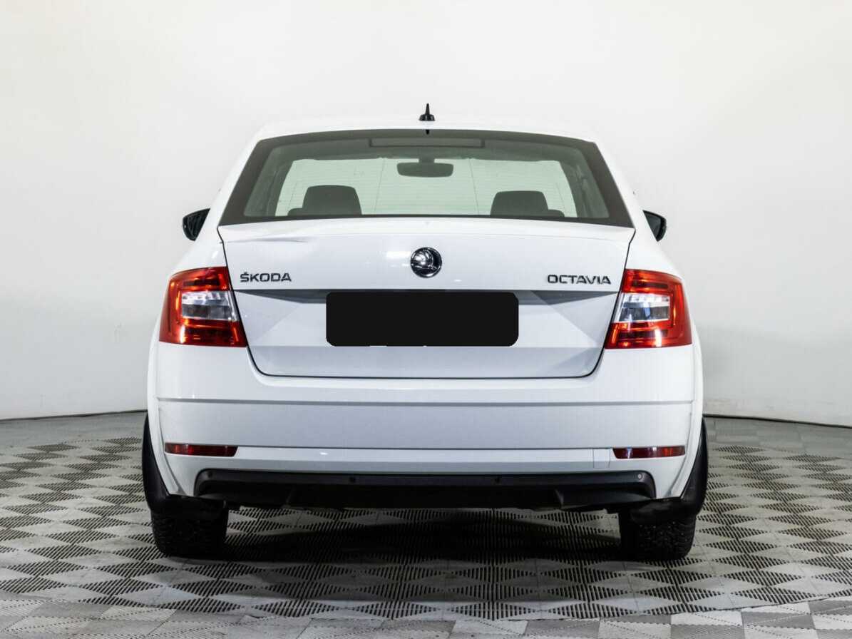 Skoda Octavia с пробегом — 2018 год. Фото: #4