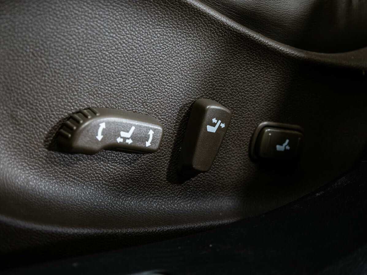 Infiniti FX с пробегом — 2008 год. Фото: #17