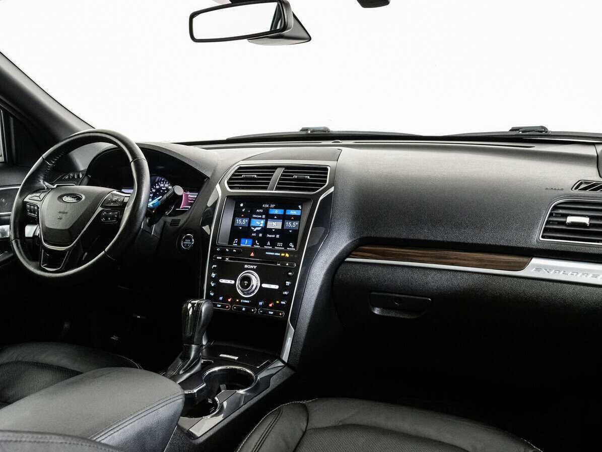 Ford Explorer с пробегом — 2018 год. Фото: #6