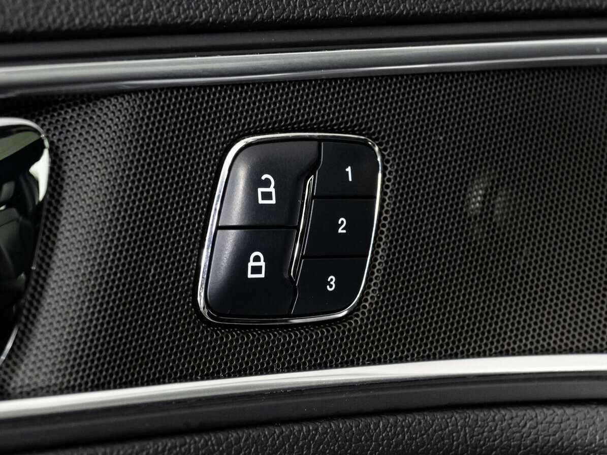 Ford Explorer с пробегом — 2018 год. Фото: #16