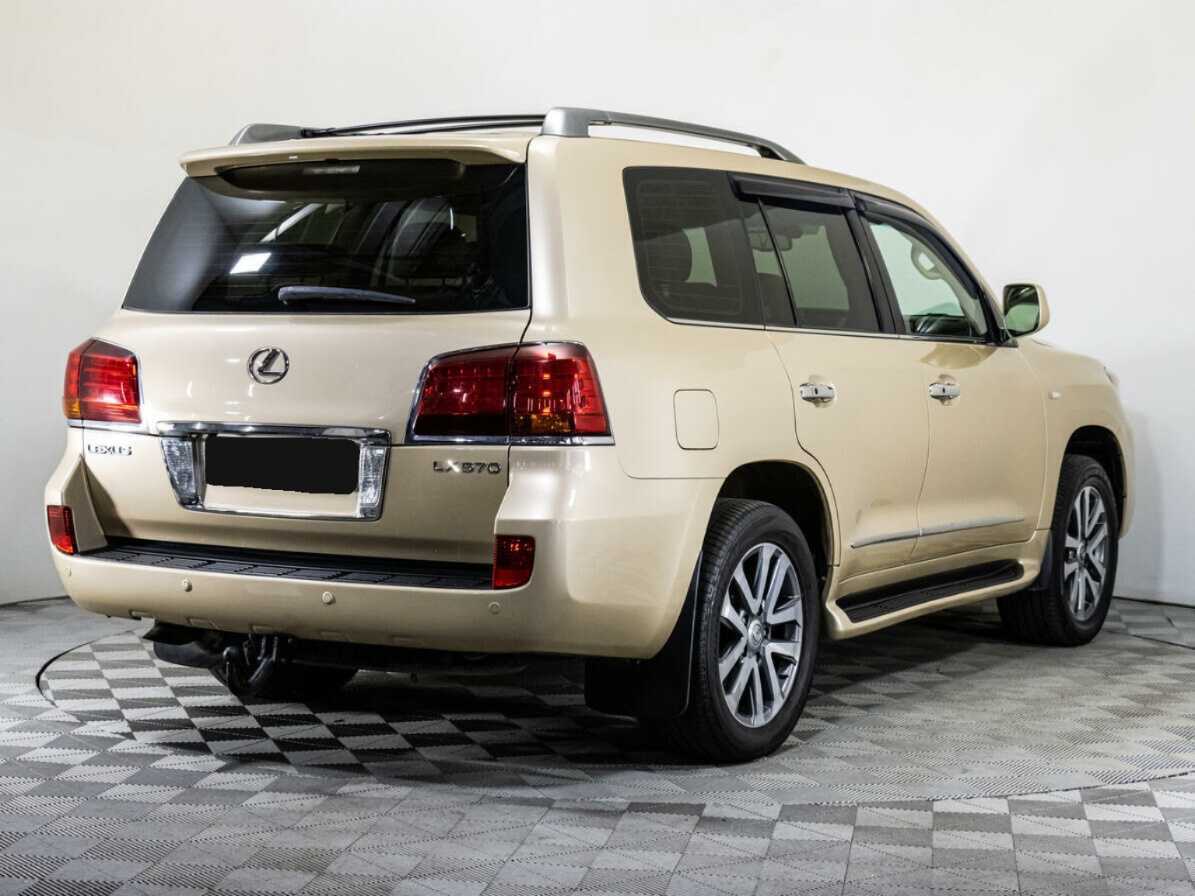 Lexus LX с пробегом — 2008 год. Фото: #3