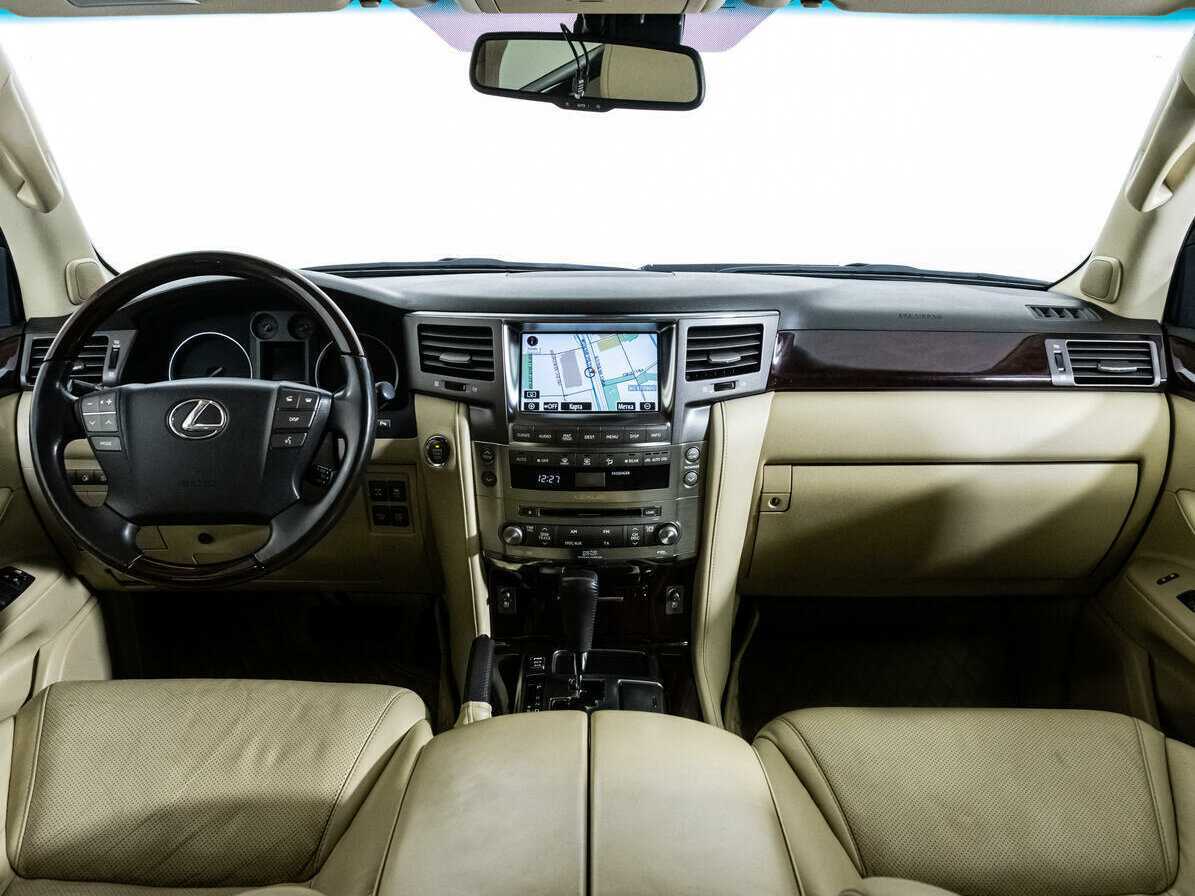 Lexus LX с пробегом — 2008 год. Фото: #7