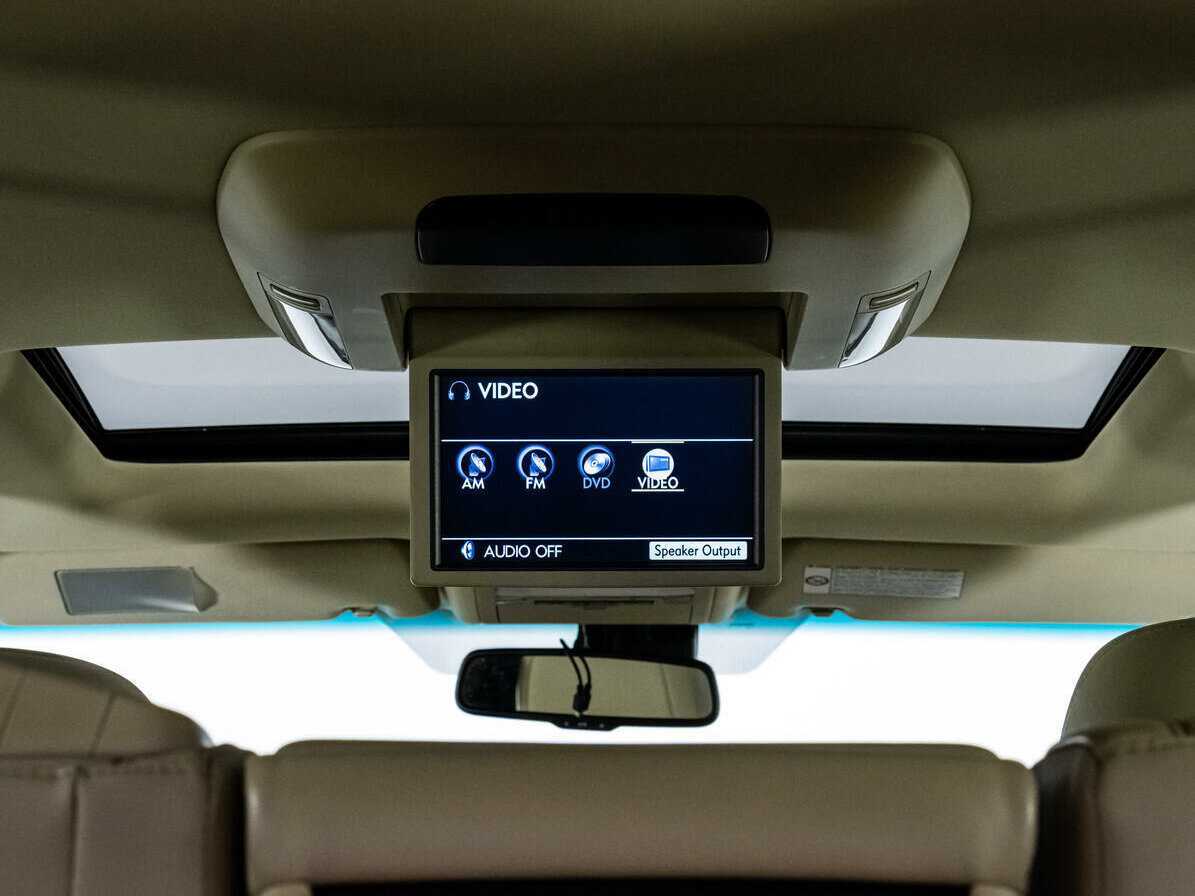 Lexus LX с пробегом — 2008 год. Фото: #23