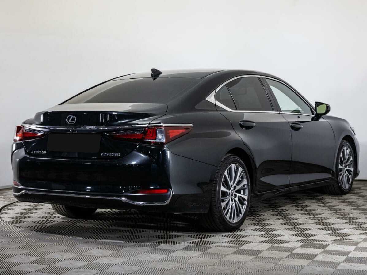 Lexus ES с пробегом — 2019 год. Фото: #4