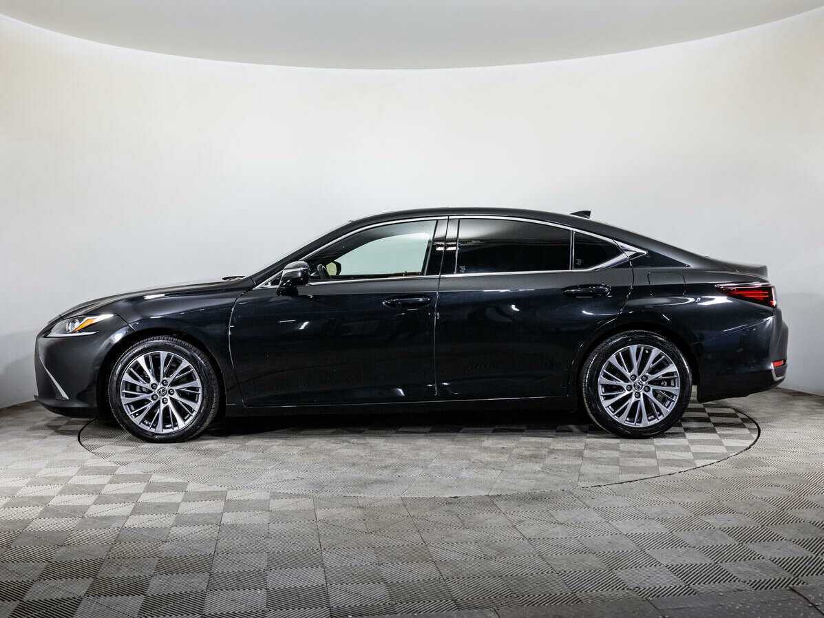 Lexus ES с пробегом — 2019 год. Фото: #7