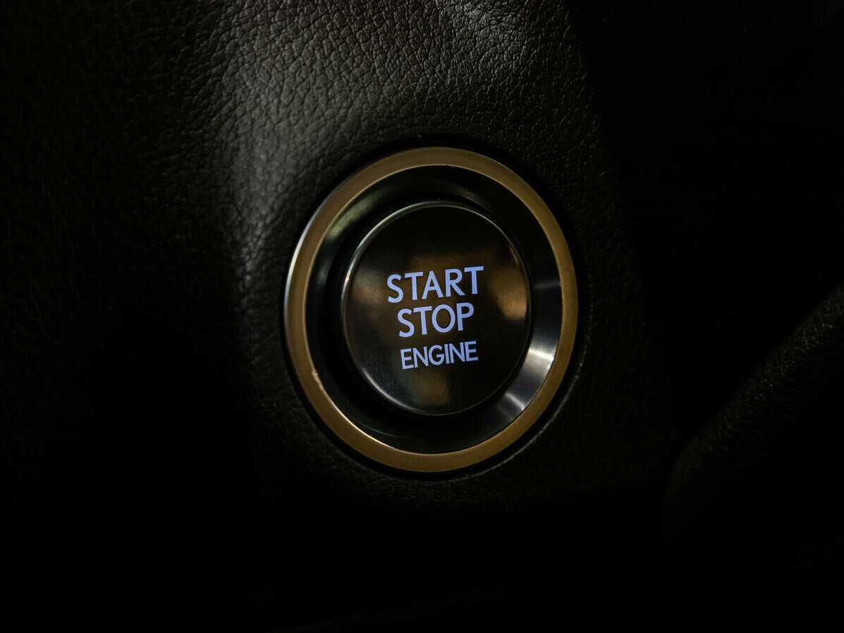 Lexus ES с пробегом — 2019 год. Фото: #18