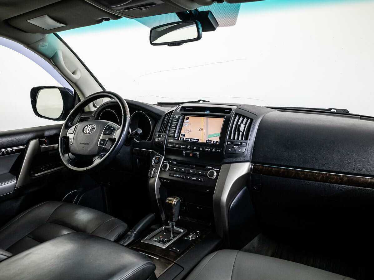Toyota Land Cruiser с пробегом — 2008 год. Фото: #8
