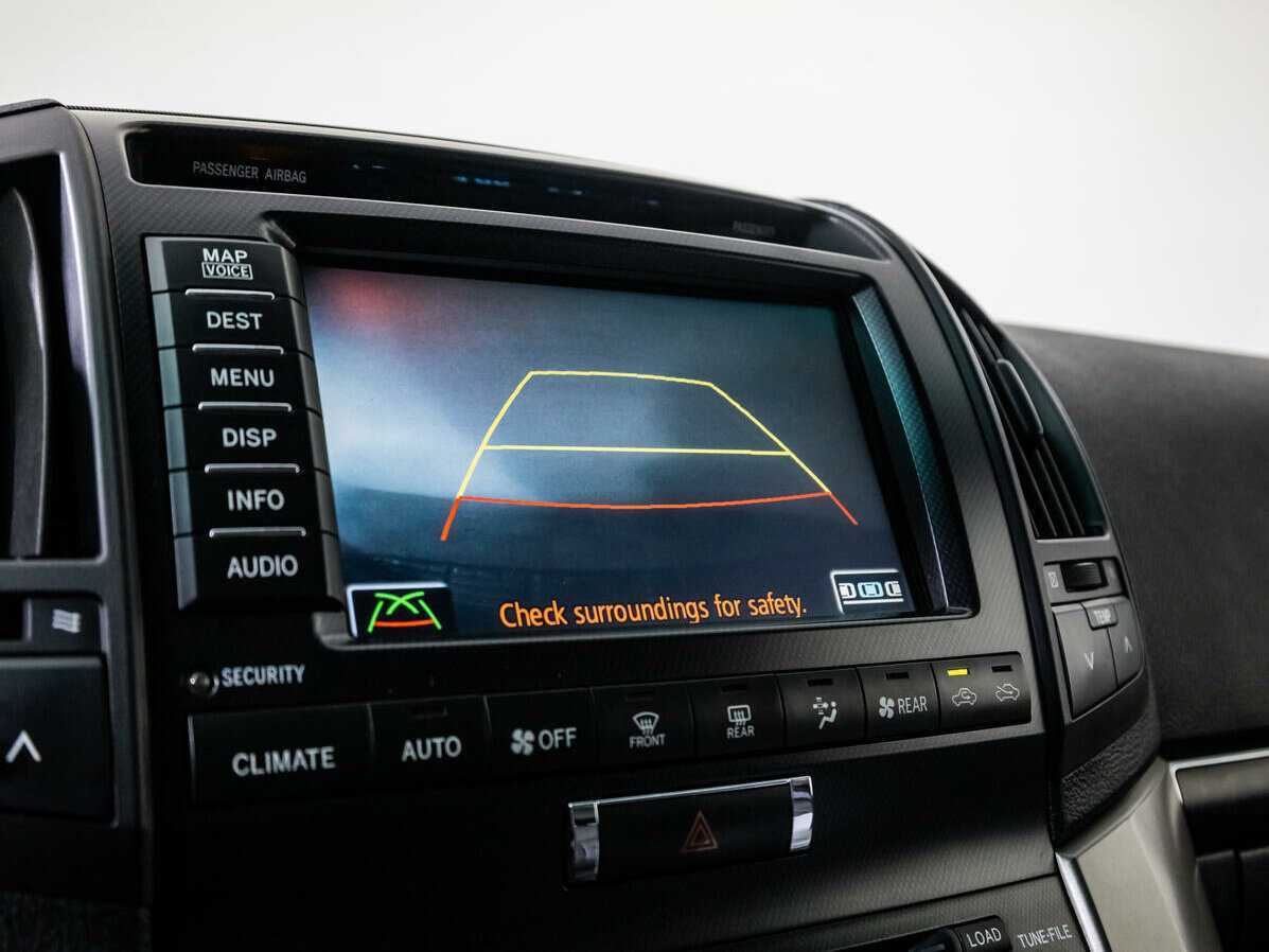 Toyota Land Cruiser с пробегом — 2008 год. Фото: #13