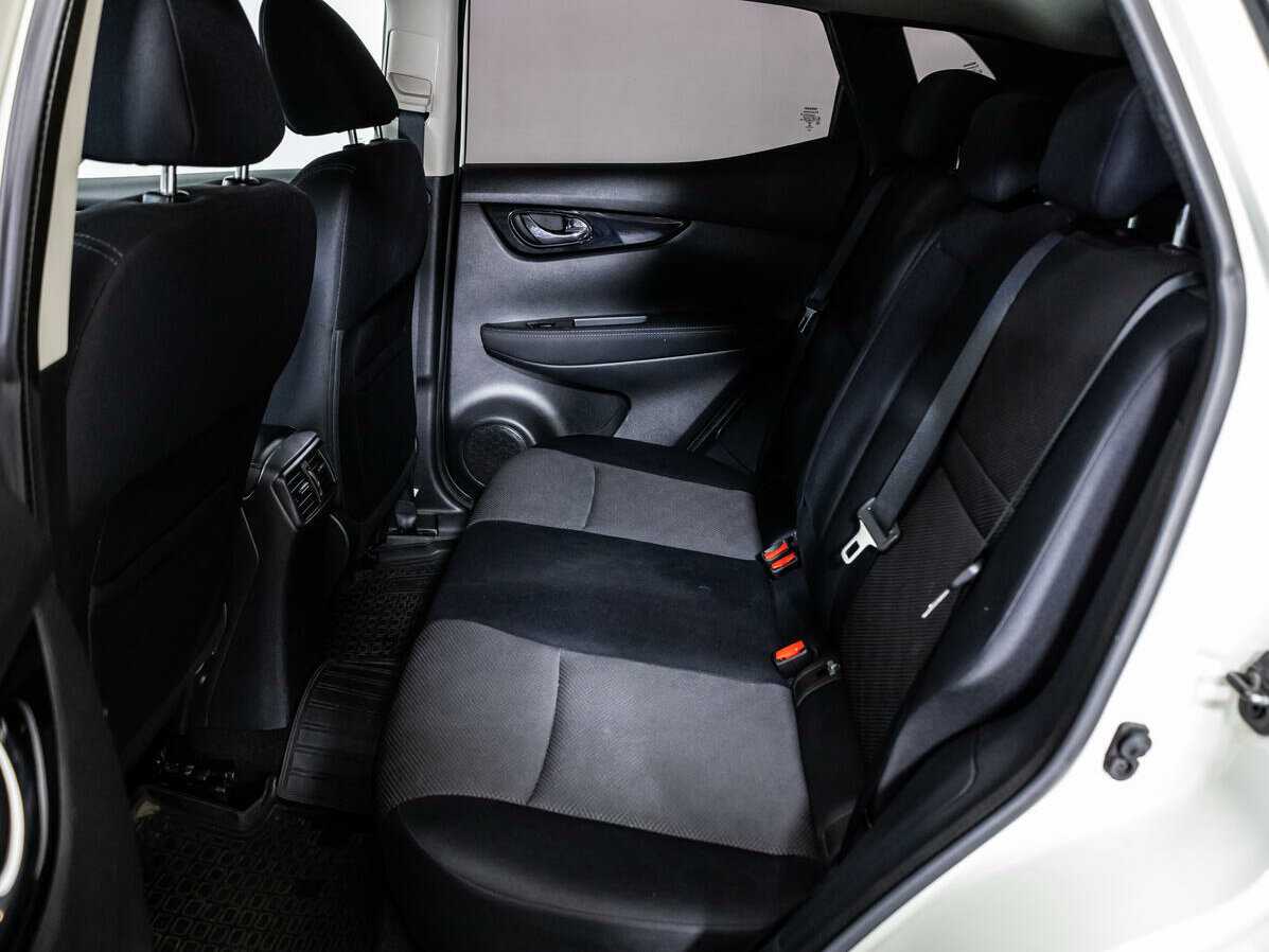 Nissan Qashqai с пробегом — 2015 год. Фото: #9