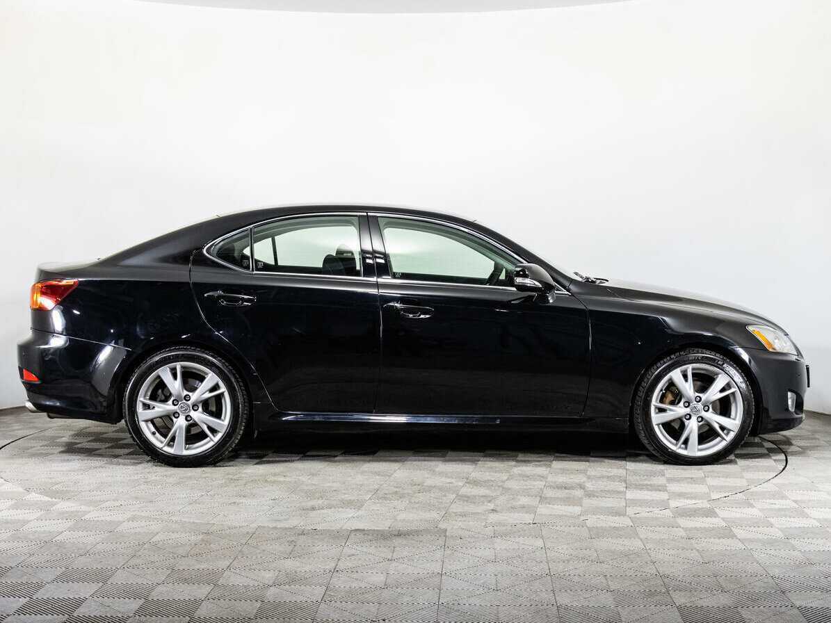 Lexus IS с пробегом — 2008 год. Фото: #3