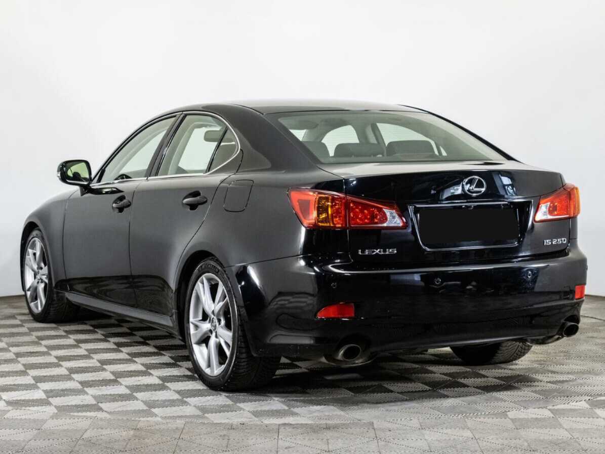 Lexus IS с пробегом — 2008 год. Фото: #6