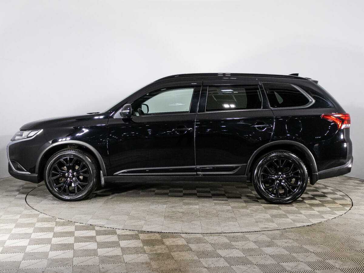 Mitsubishi Outlander с пробегом — 2021 год. Фото: #7