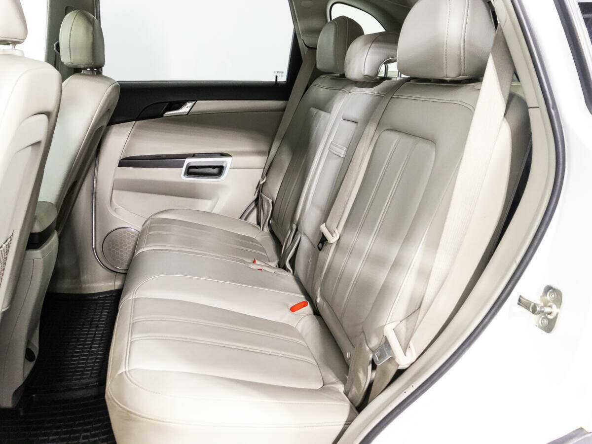 Opel Antara с пробегом — 2012 год. Фото: #9