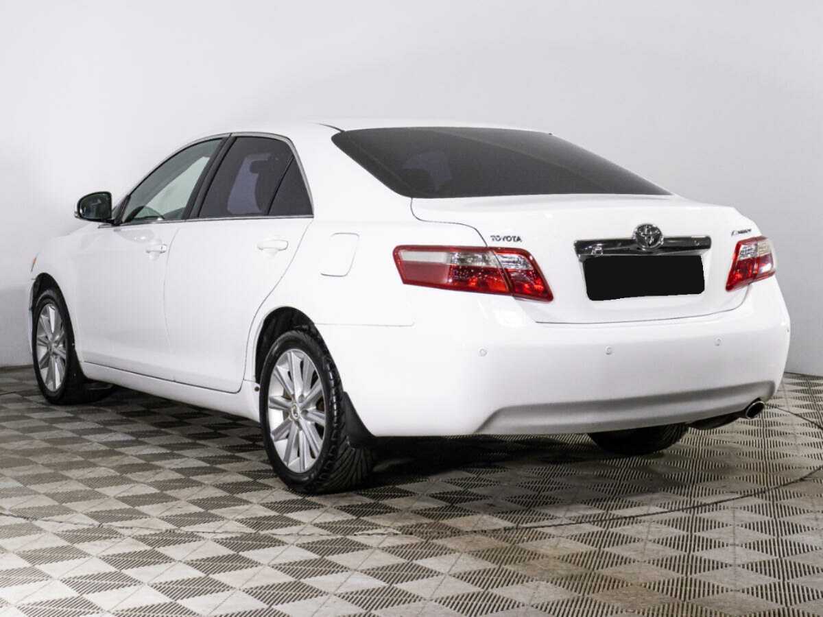 Toyota Camry с пробегом — 2011 год. Фото: #6
