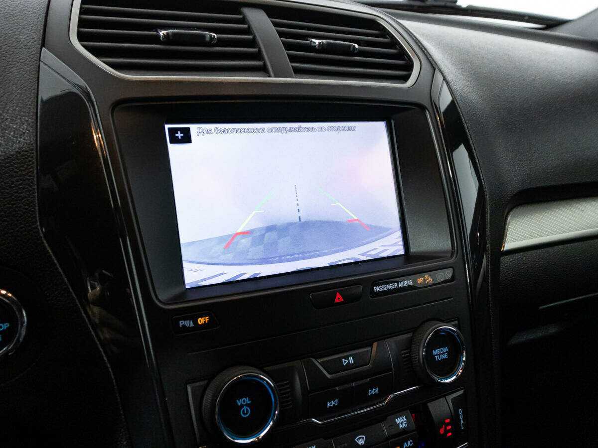 Ford Explorer с пробегом — 2019 год. Фото: #15