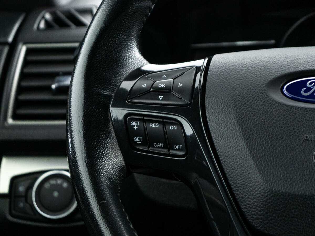 Ford Explorer с пробегом — 2019 год. Фото: #21